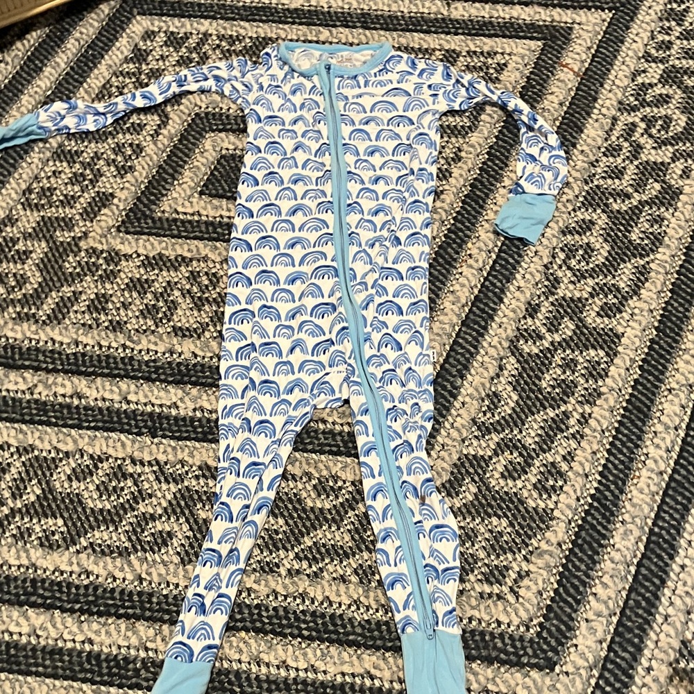 Little Sleepies rainbow 3t